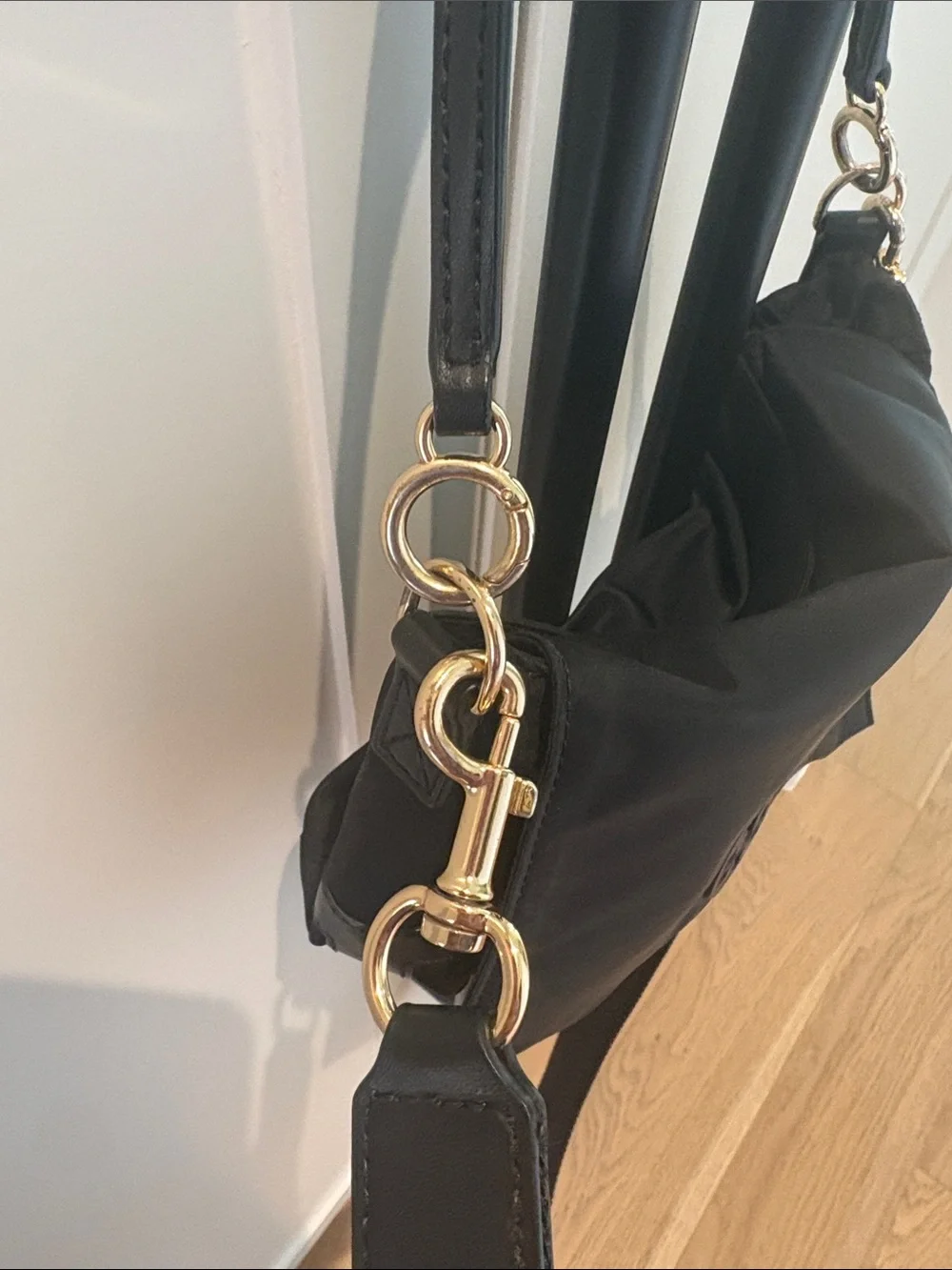 TORY BURCH BLACK CROSSBODY - Picture 5 of 12